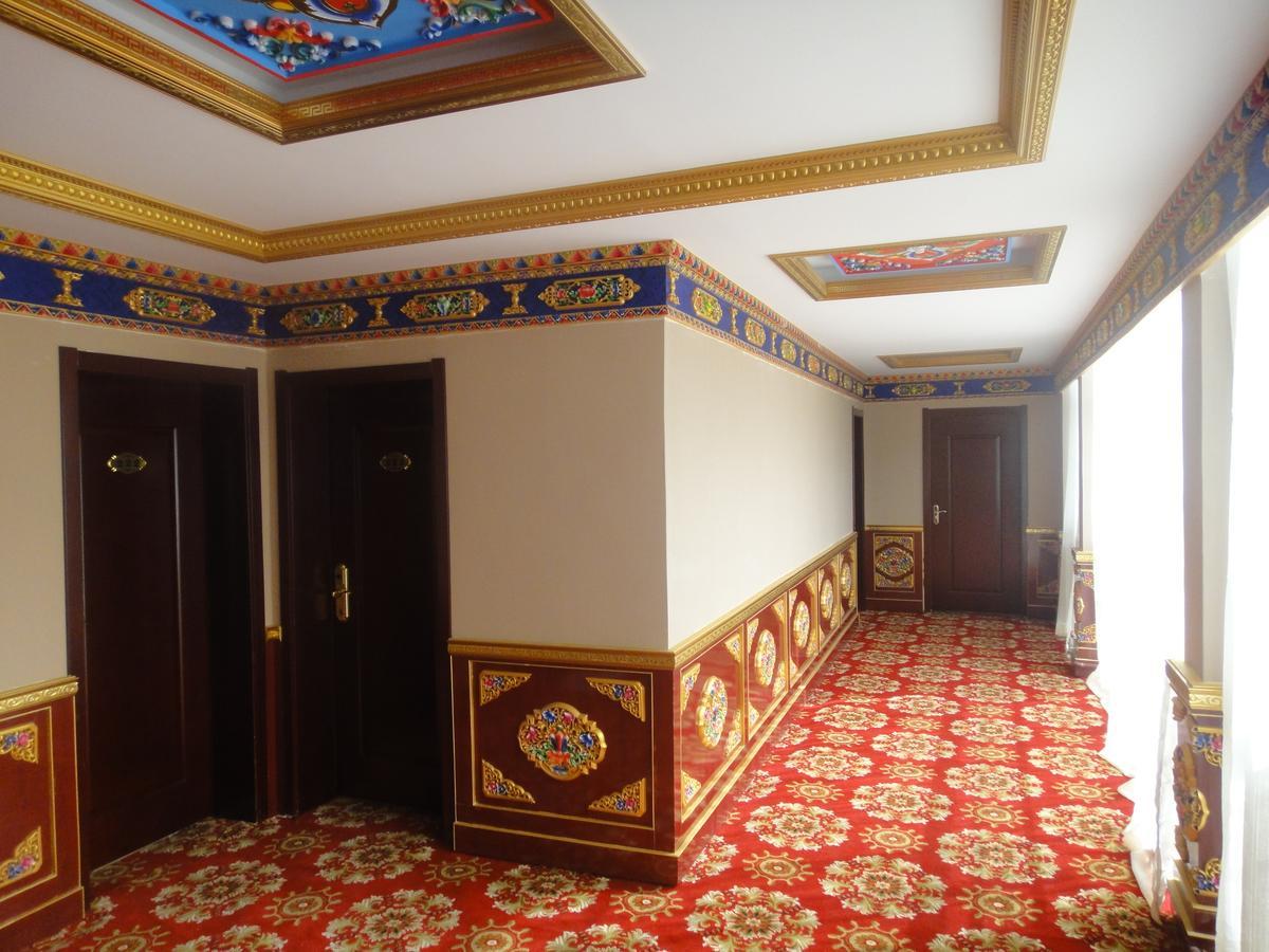 Overseas Tibetan Hotel 夏河県 エクステリア 写真