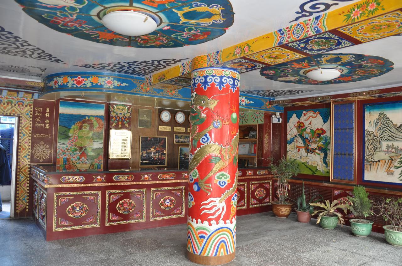Overseas Tibetan Hotel 夏河県 エクステリア 写真