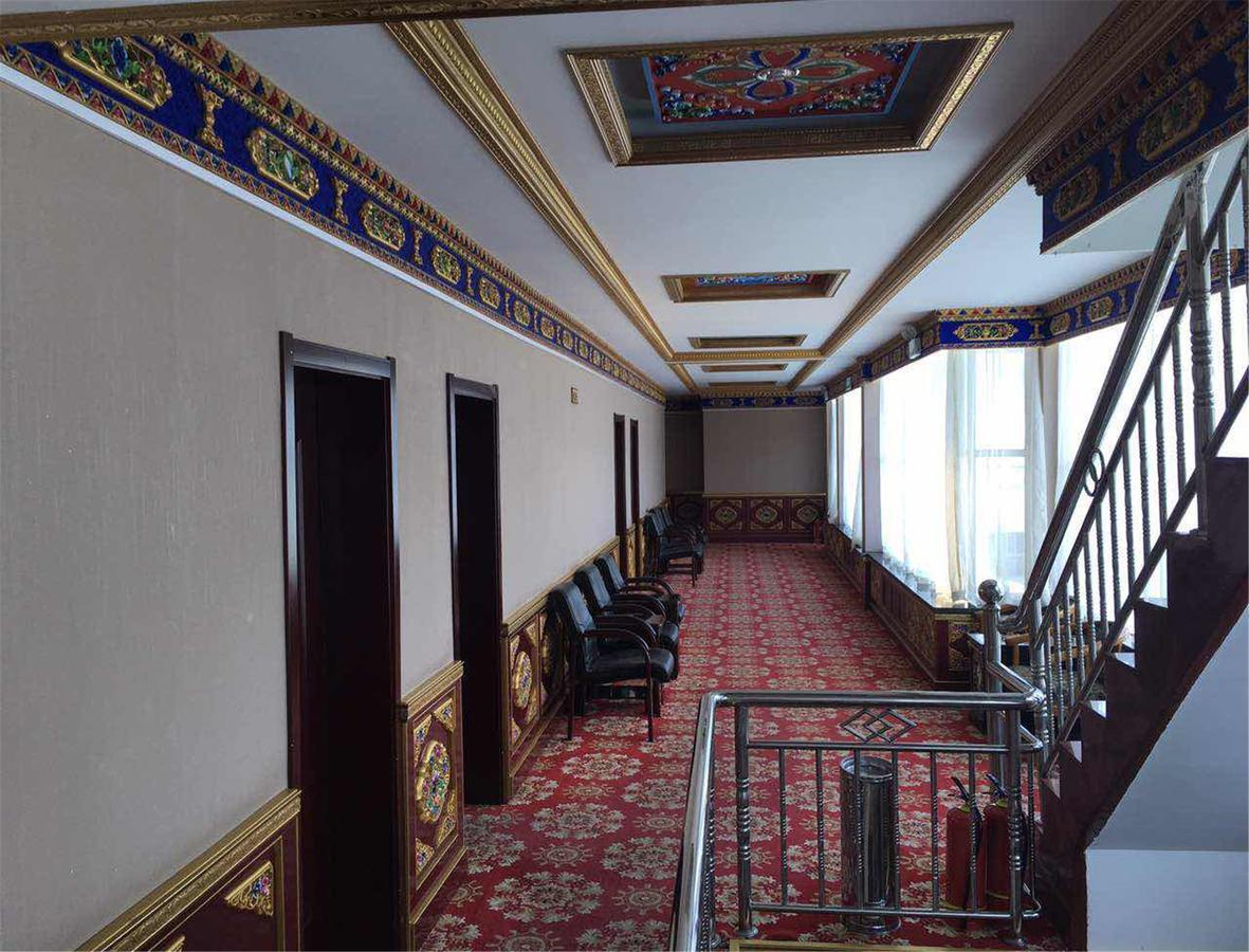 Overseas Tibetan Hotel 夏河県 エクステリア 写真